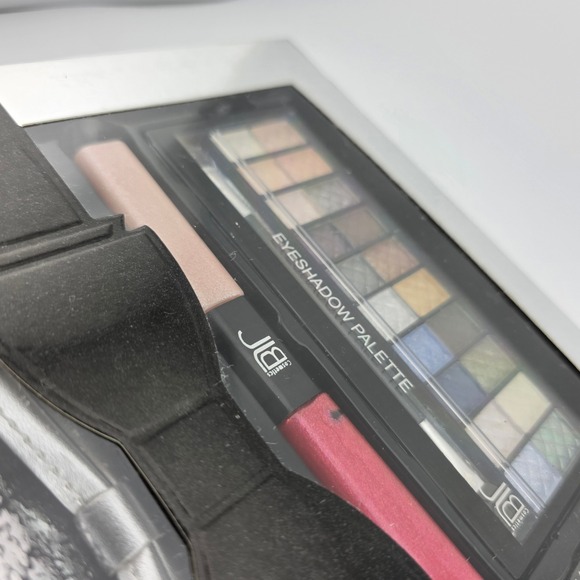 JLB Cosmetics First Class Beauty Collection Gift Set Brand New Boxed - Picture 7 of 8